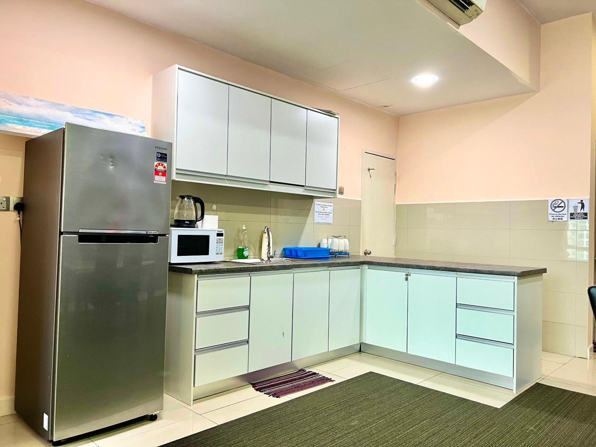 Capital O 90987 The Loft Residences Homestay @ Imago Shopping Mall 2 Kampong Sembulan Zewnętrze zdjęcie